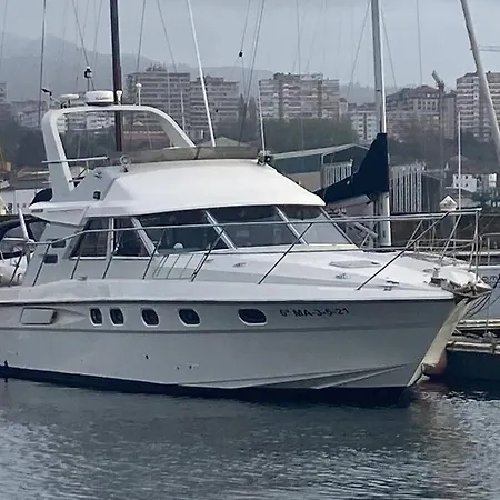 El Yate De Luces