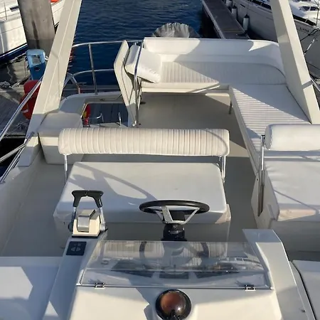 El Yate De Luces * Vigo