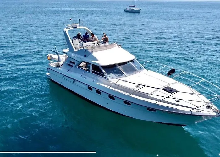 Ботель El Yate De Luces